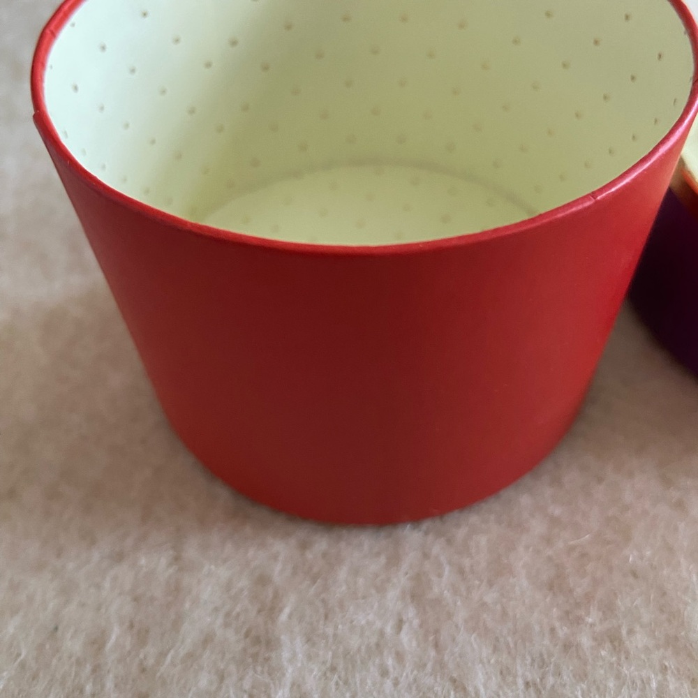 Kate Spade Round Box - Picture 4 of 5